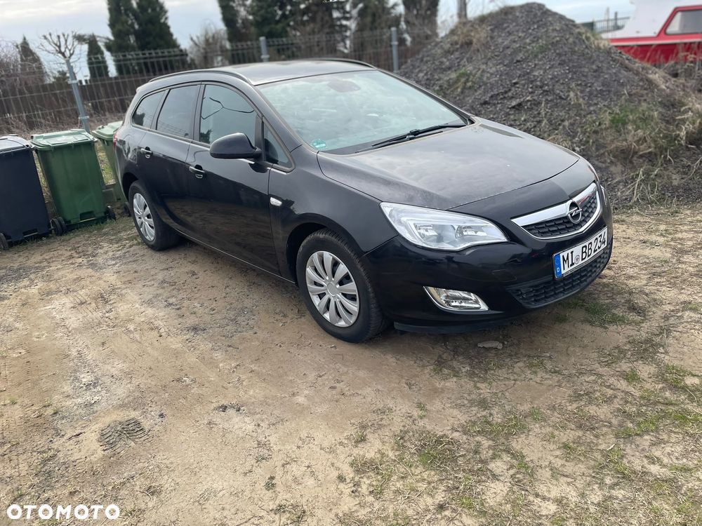 Opel Astra 1.7 CDTI DPF Innovation - 1