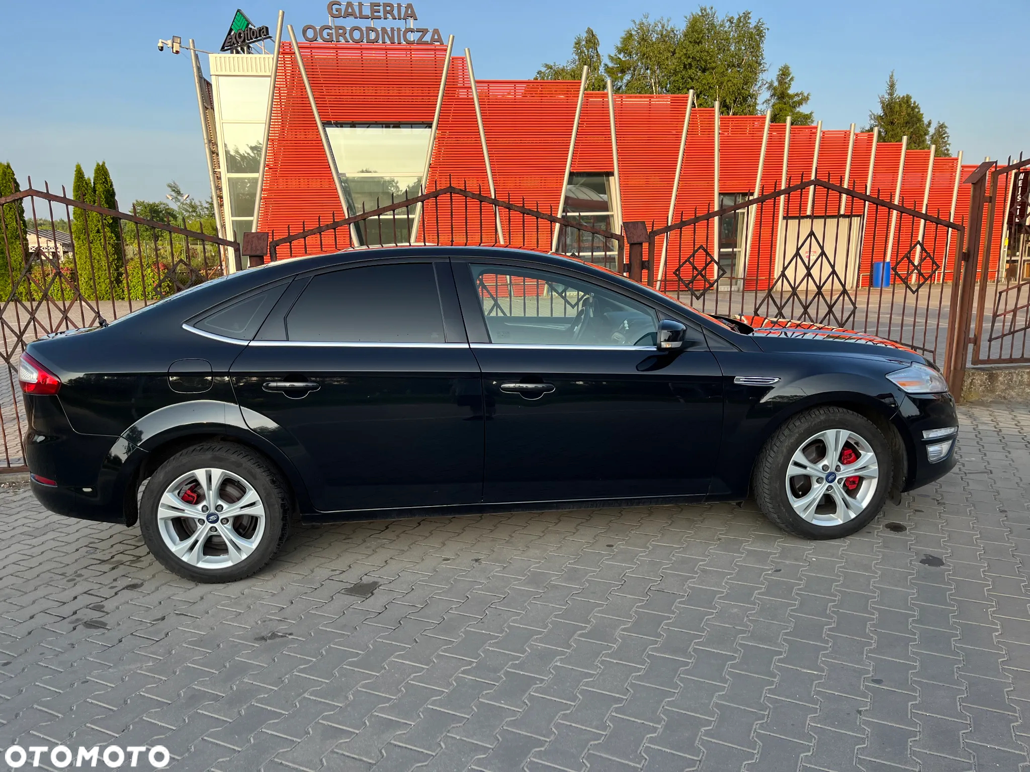 Ford Mondeo 1.6 T Ghia - 2
