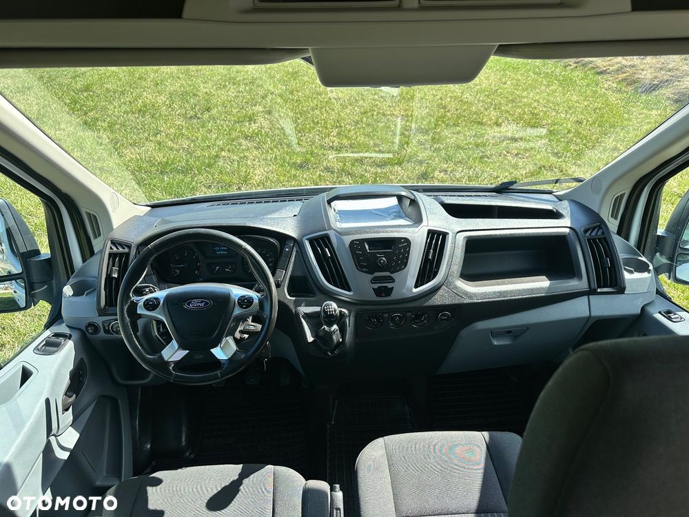 Ford Transit - 12