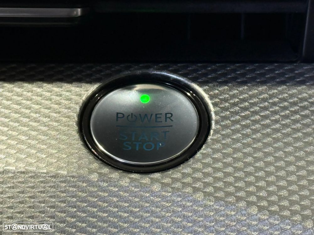 Ford Mustang Mach-E Standard - 28