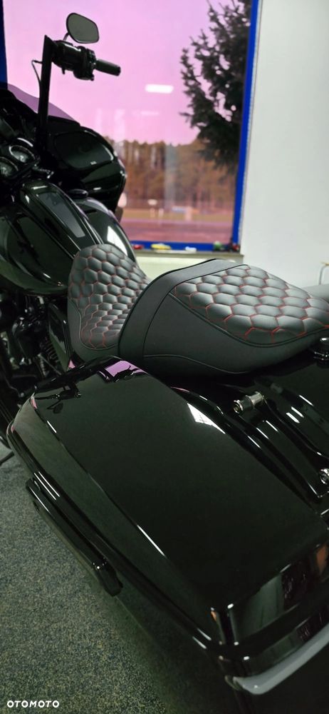 Harley-Davidson Touring Road Glide - 6