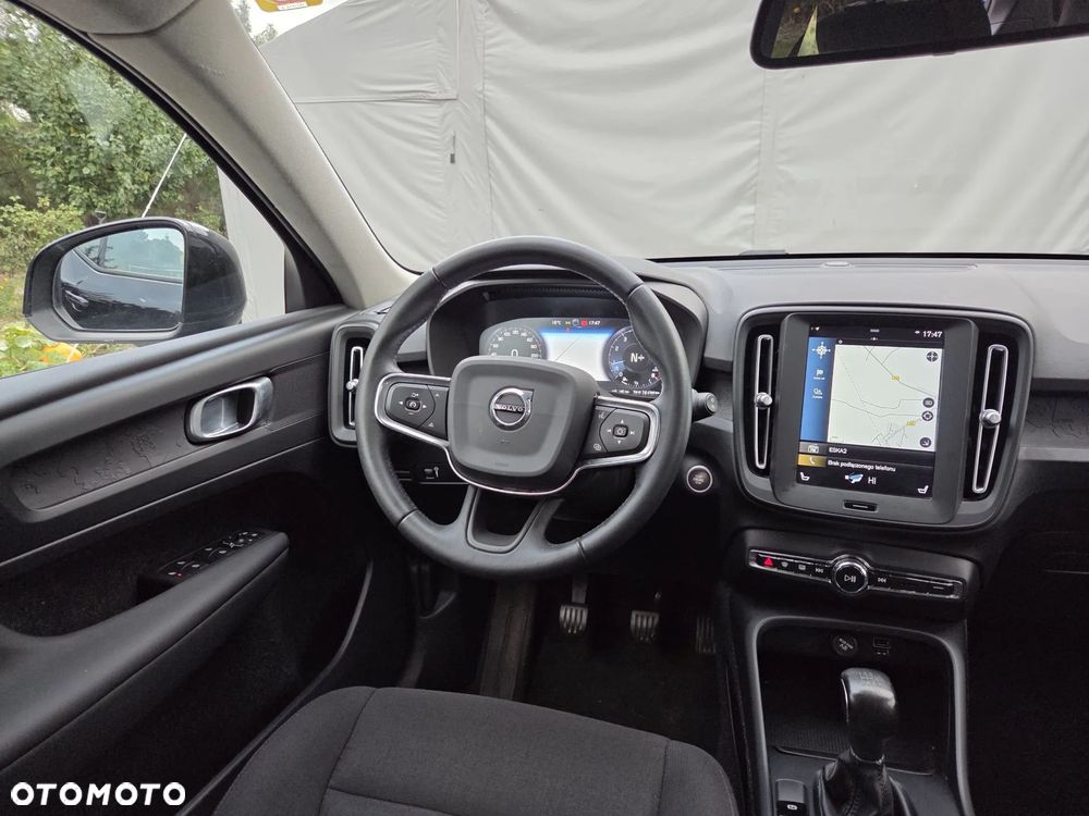 Volvo XC 40 T2 Momentum Pro - 35