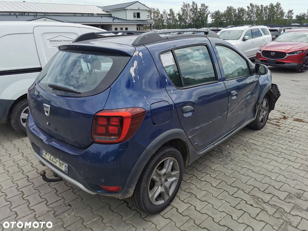 Dacia Sandero 1.5 dCi Laureate - 8