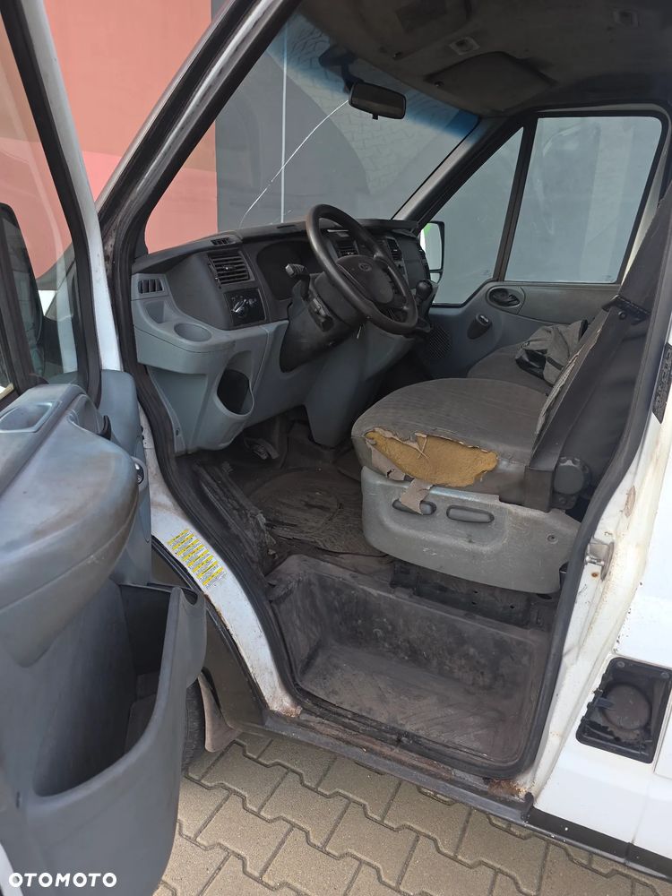 Ford TRANSIT - 11