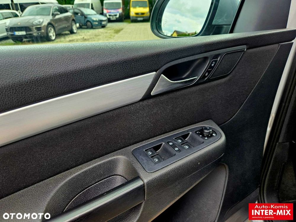 Volkswagen Sharan - 24