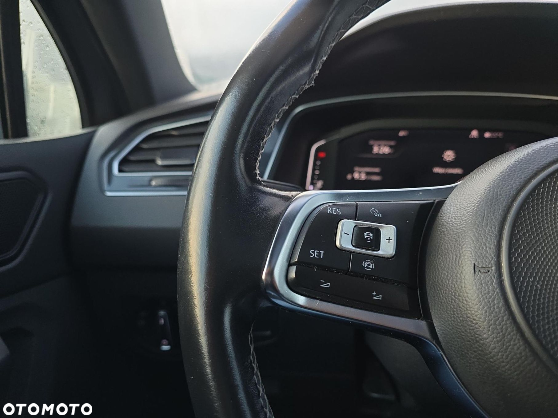 Volkswagen Tiguan 1.5 TSI EVO Comfortline DSG - 14