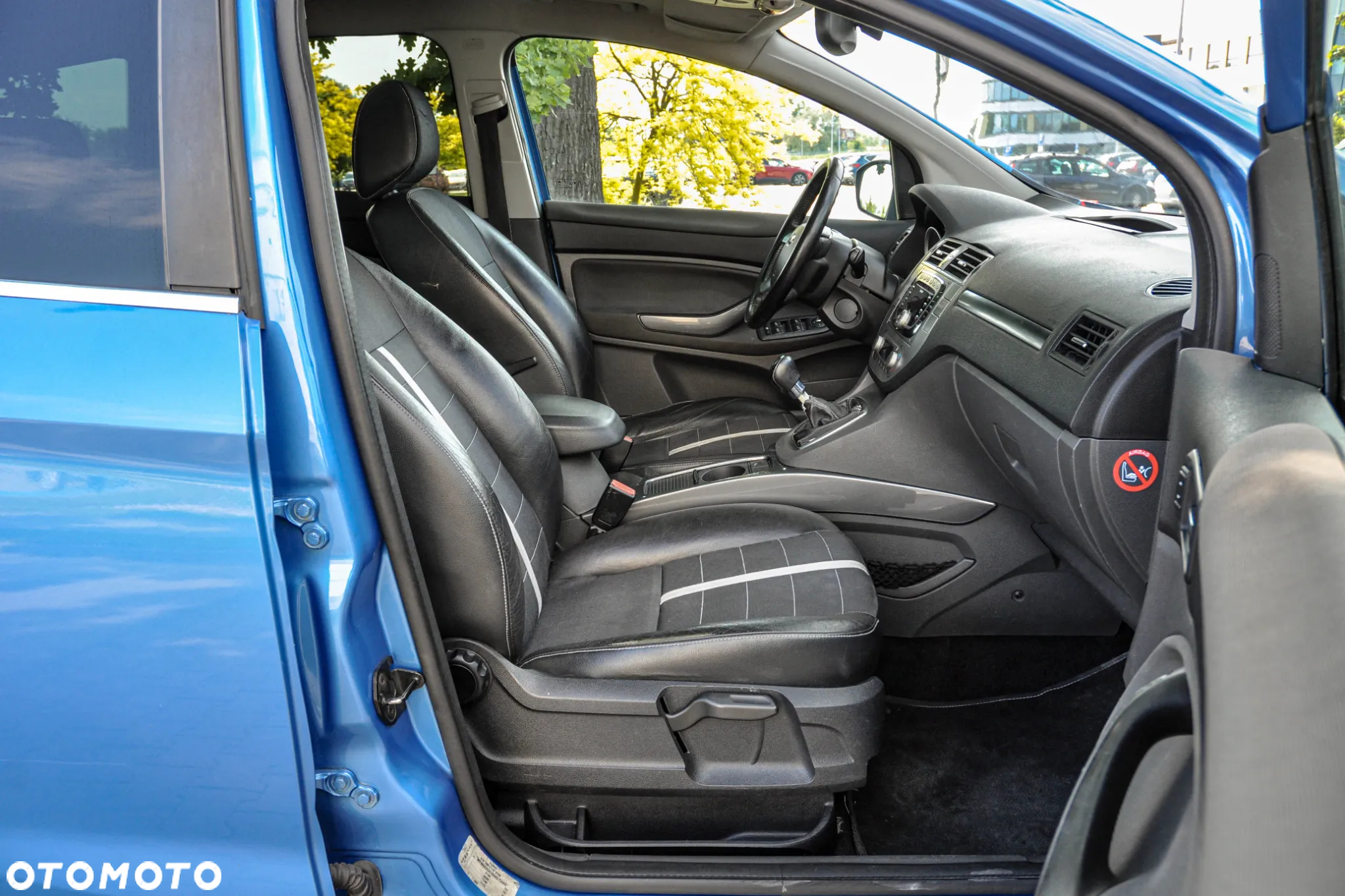 Ford Kuga - 11