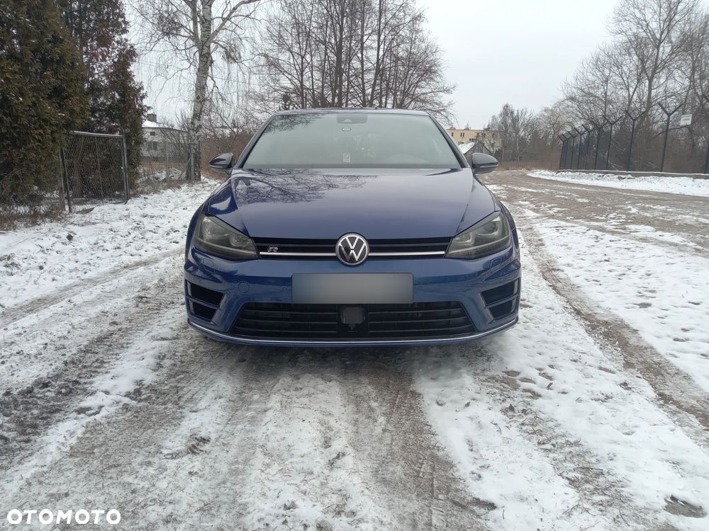 Volkswagen Golf - 2
