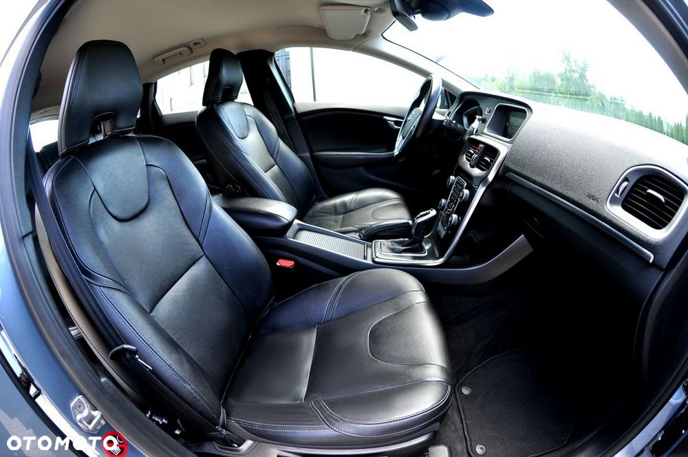 Volvo V40 D2 Geartronic Inscription - 23