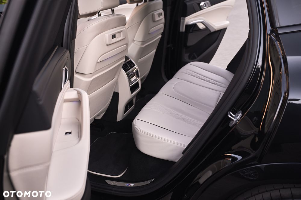 BMW X6 xDrive40d mHEV - 18