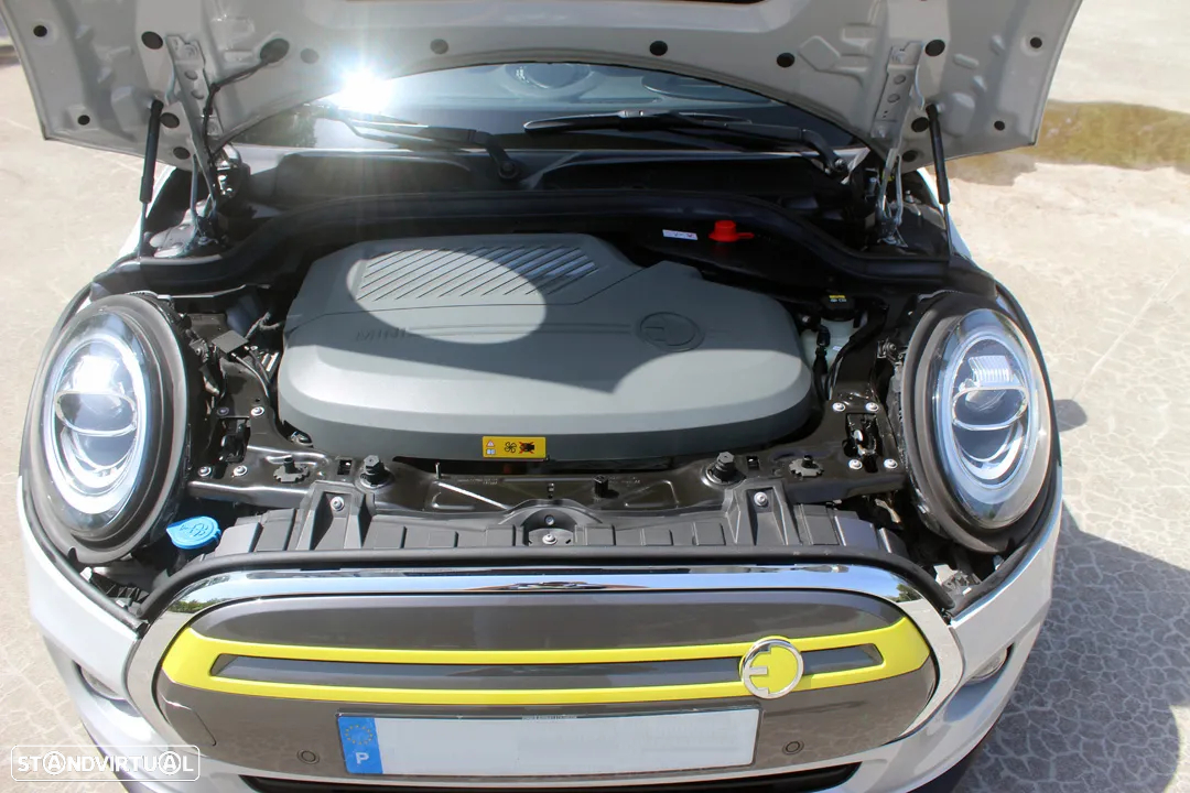 MINI 3 Portas Cooper SE Premium Extra Resolute Edition - 15