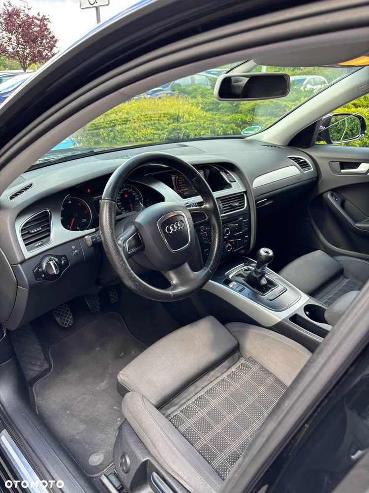 Audi A4 Avant 2.0 TDI - 21