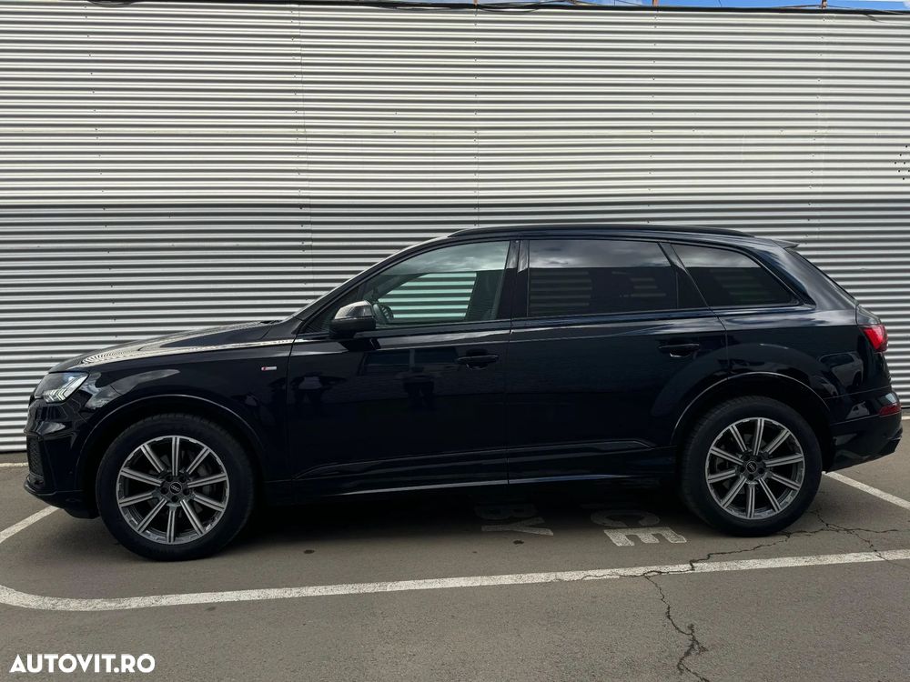 Audi Q7 2021 photo 5