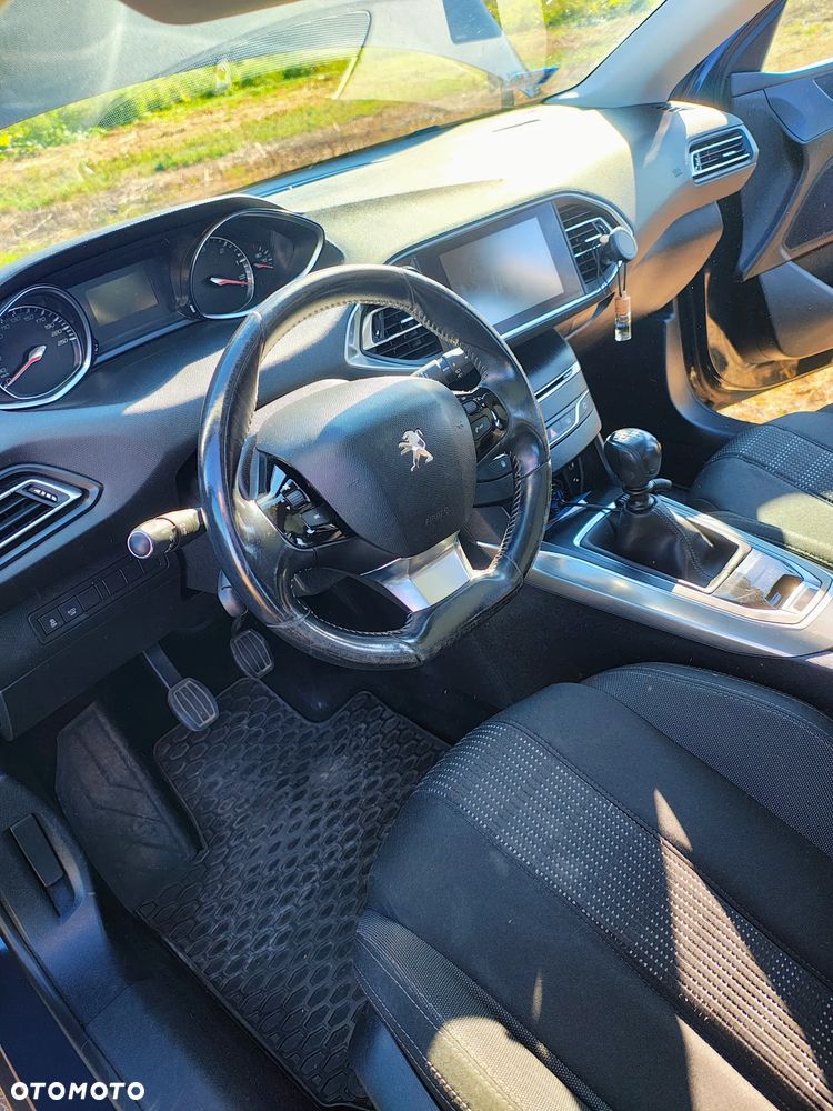 Peugeot 308 - 15