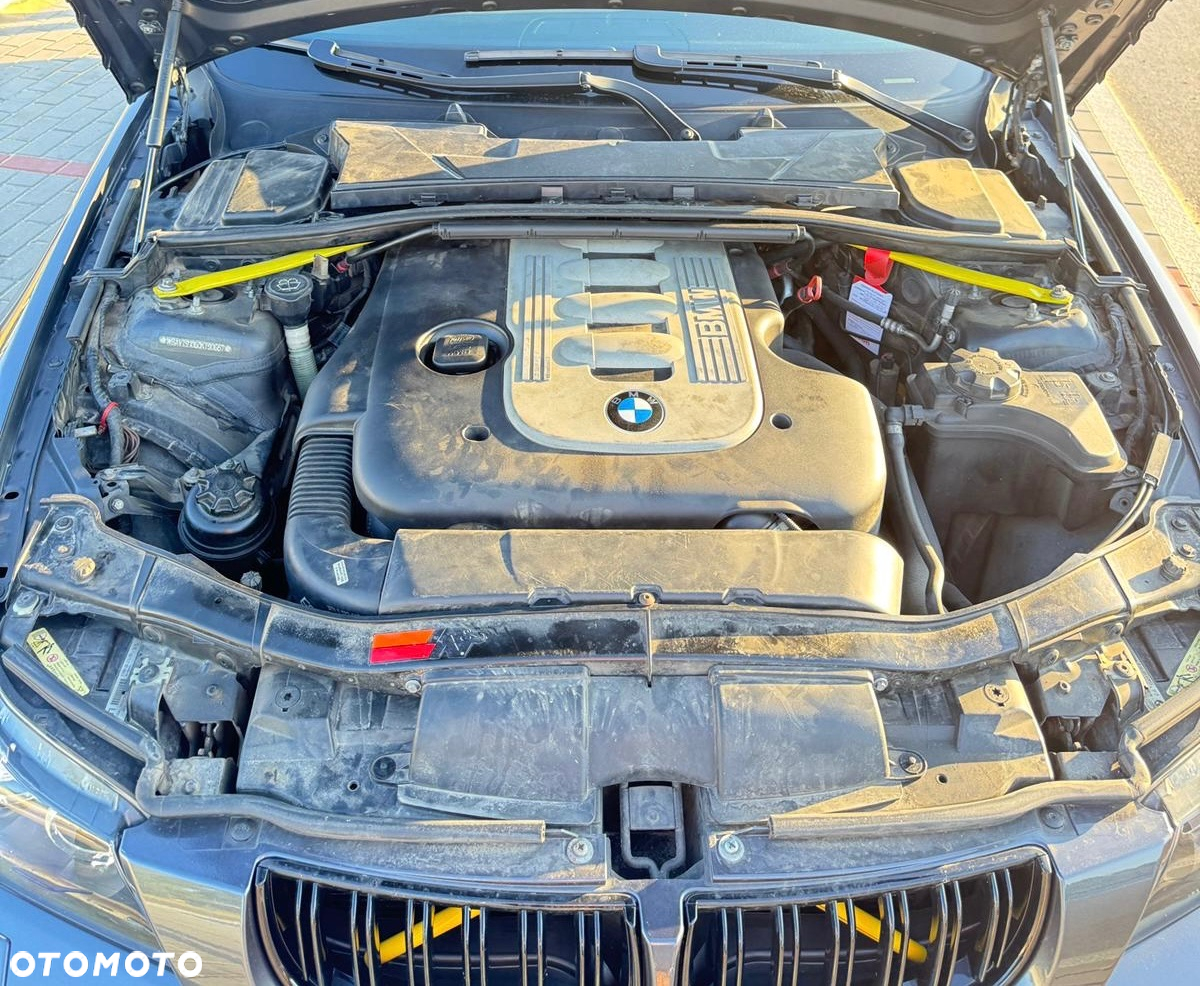 BMW Seria 3 335d - 17