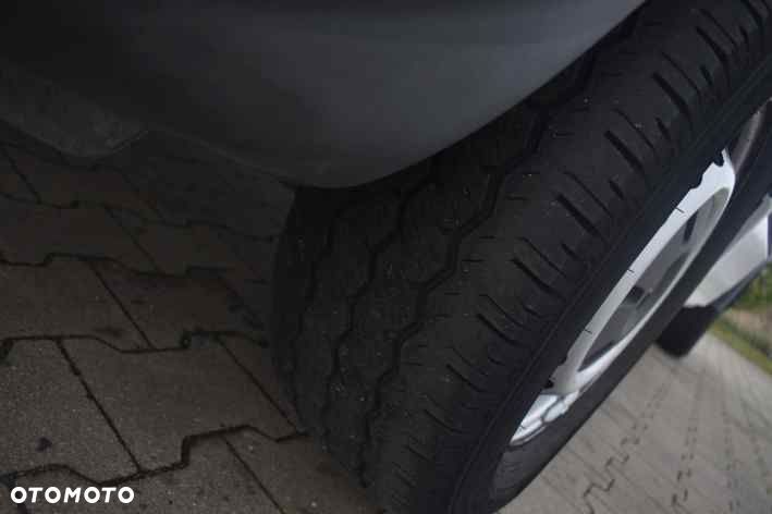 Mercedes-Benz Sprinter - 11