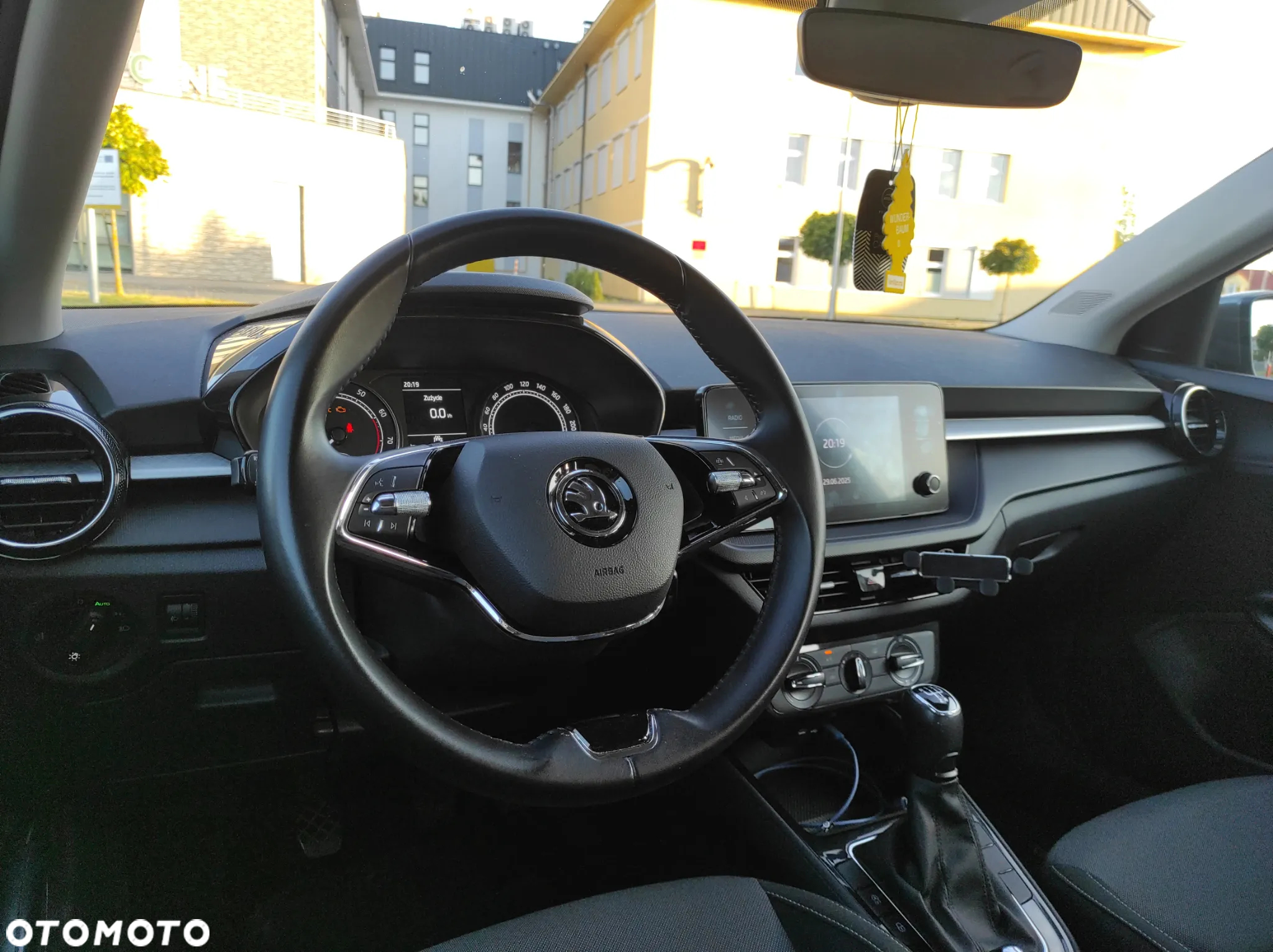 Skoda Fabia 1.0 Ambition - 10