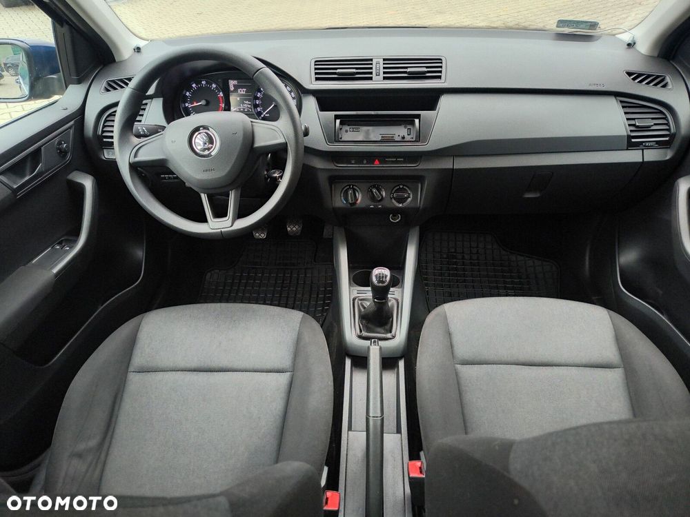 Skoda Fabia - 12