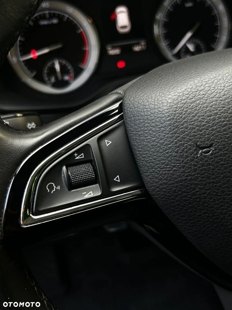 Skoda Karoq 1.0 TSI 4x2 Ambition - 30