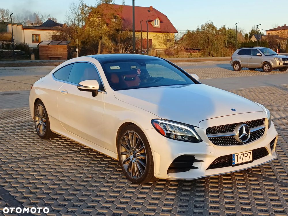 Mercedes-Benz Klasa C 300 9G-TRONIC - 18