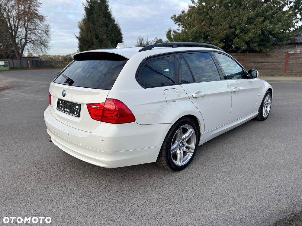 BMW Seria 3 318d DPF Edition Exclusive - 3