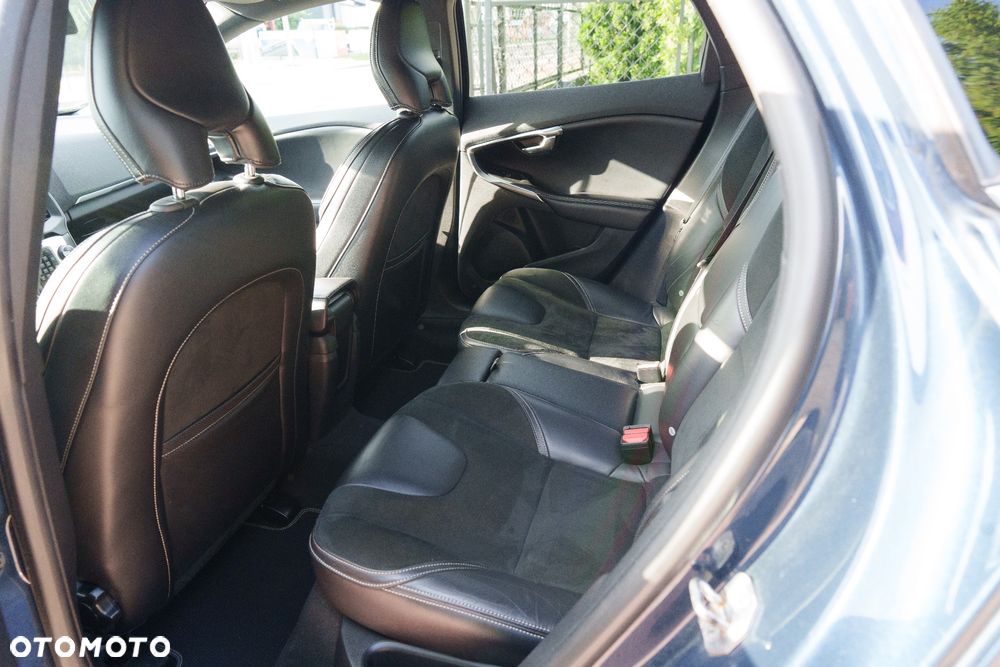 Volvo V40 D4 RDesign - 11