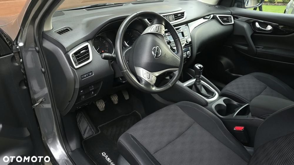 Nissan Qashqai 1.2 DIG-T Acenta EU6 - 25