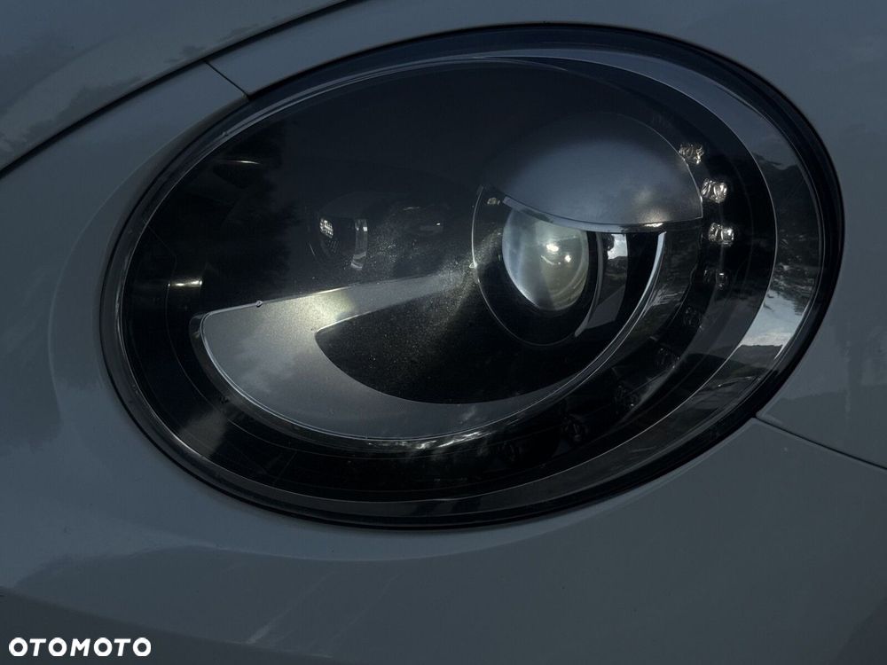 Volkswagen New Beetle - 37