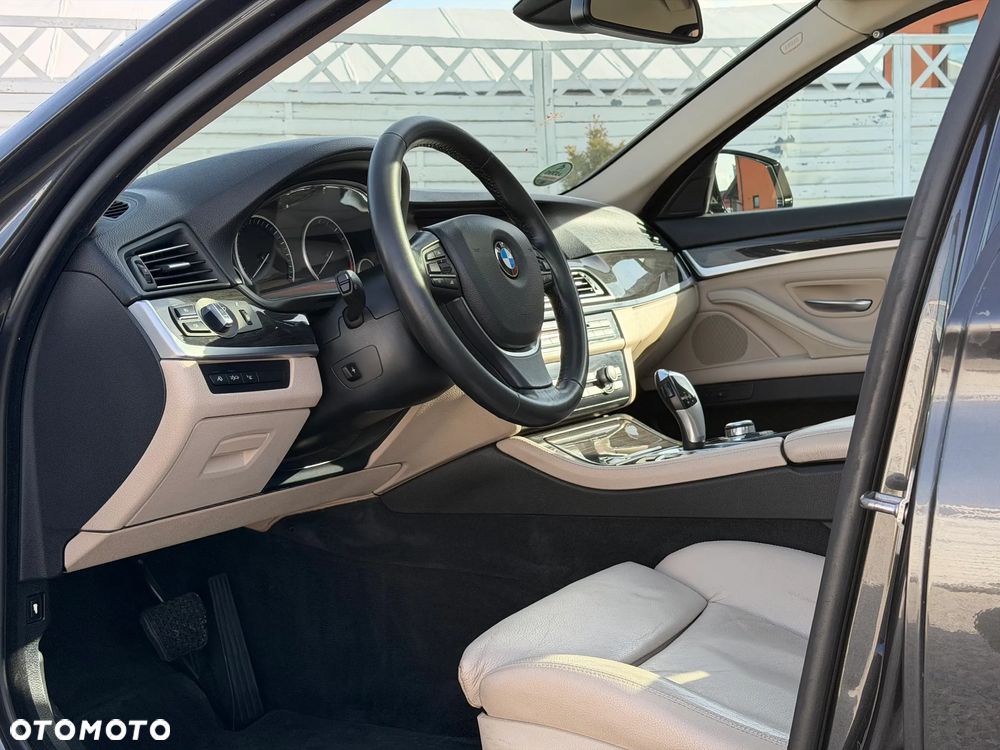 BMW Seria 5 525d - 6