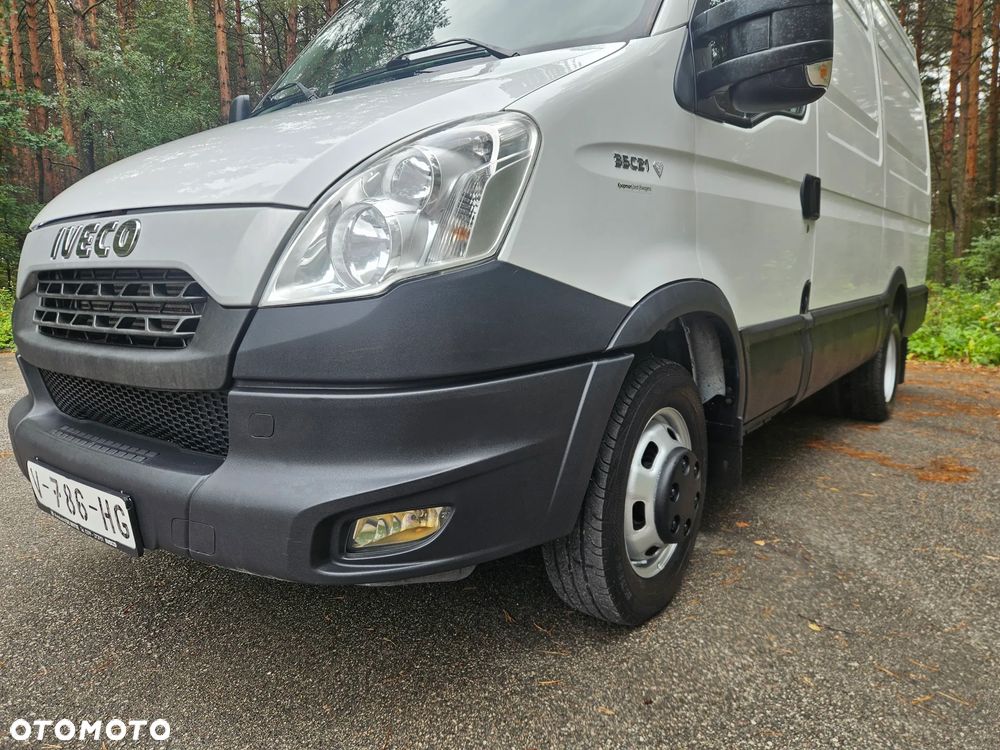 Iveco Daily BLIŹNIAKI Hak 3,5 tony - 3