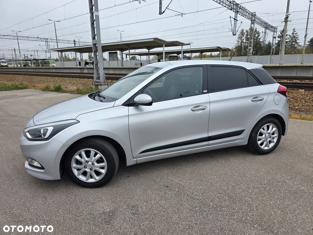 Hyundai I20 2016 photo 3