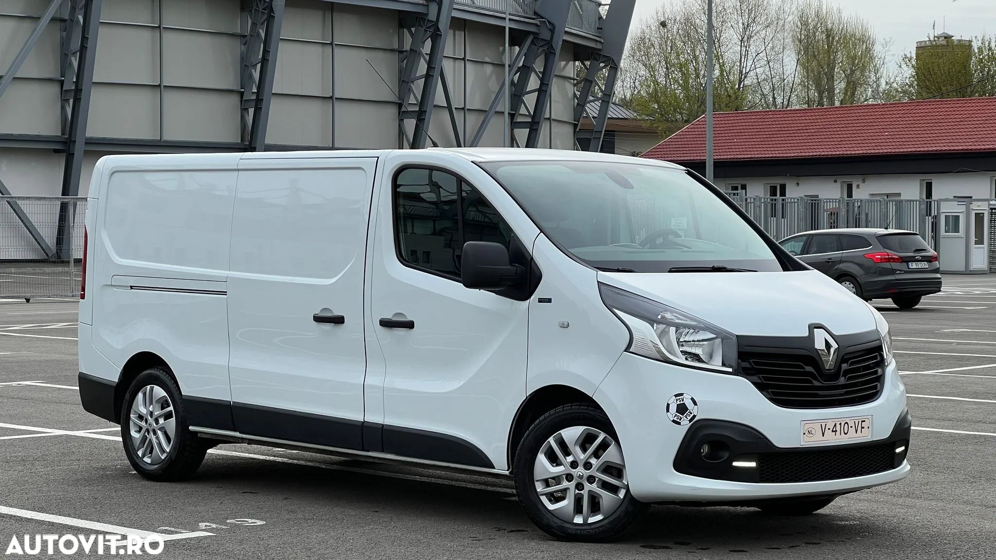 Renault Trafic - 1