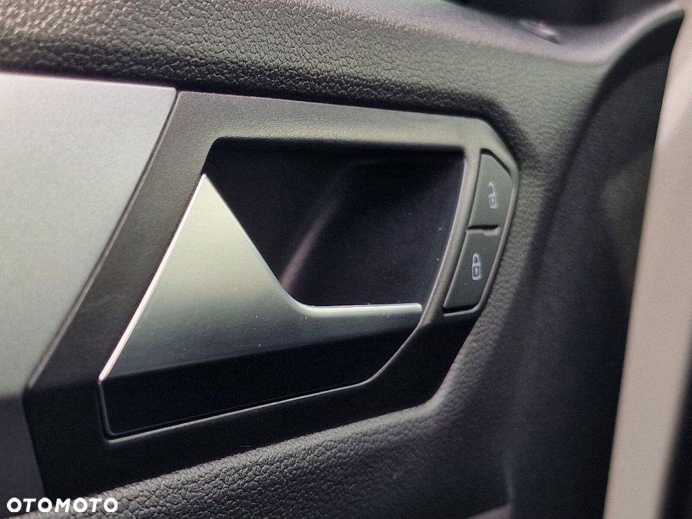 Volkswagen T-Roc 1.0 TSI Life - 23