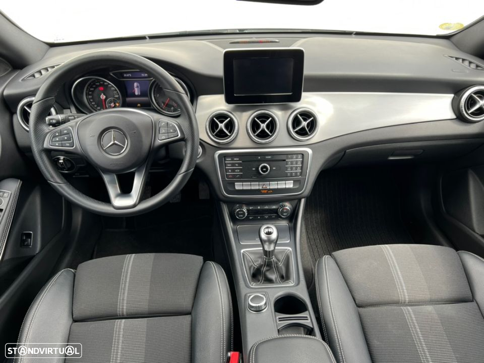 Mercedes-Benz CLA 200 d Shooting Brake Urban - 20