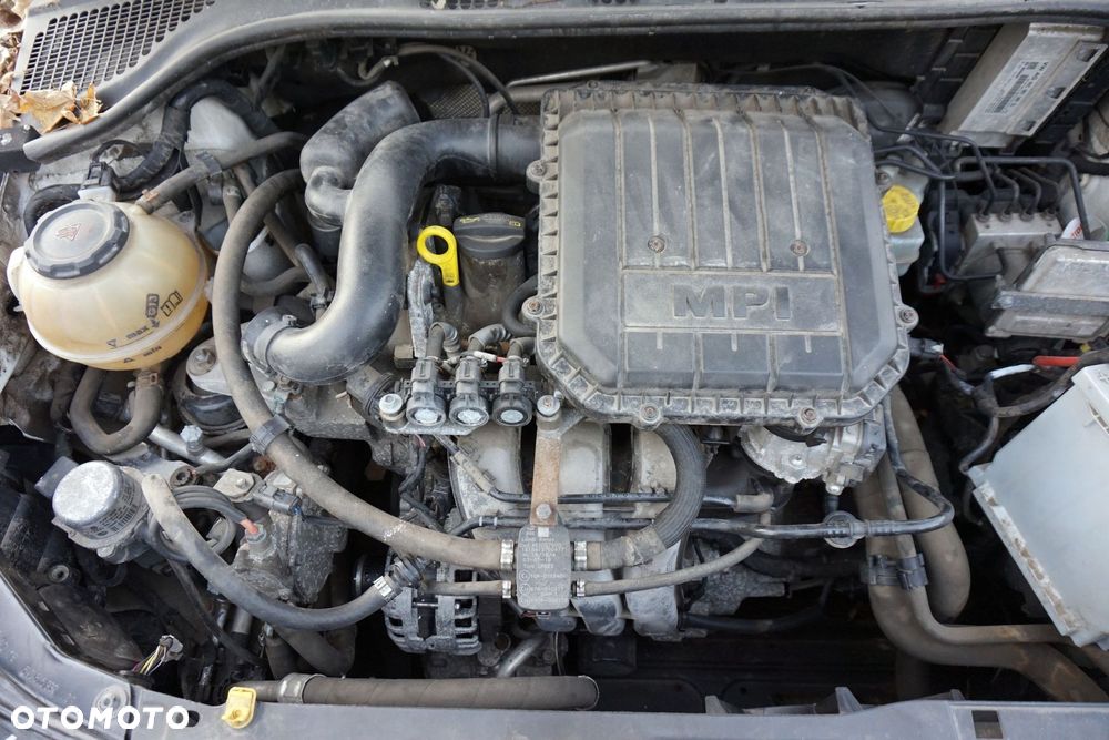 SILNIK FABIA III NJ5 LIFT 1.0 12V 75KM CHYB 04C100034B SKODA 2018-2021 - 1