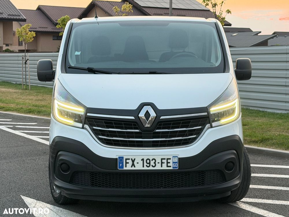 Renault Trafic - 2