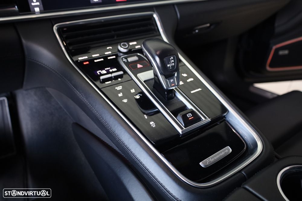 Porsche Panamera Sport Turismo - 28