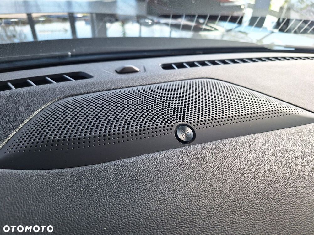 Ford Kuga 2.0 EcoBlue AWD Titanium X - 29