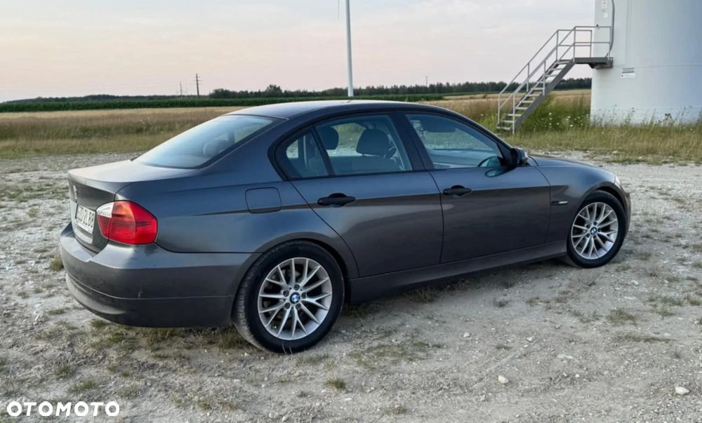BMW Seria 3 - 24