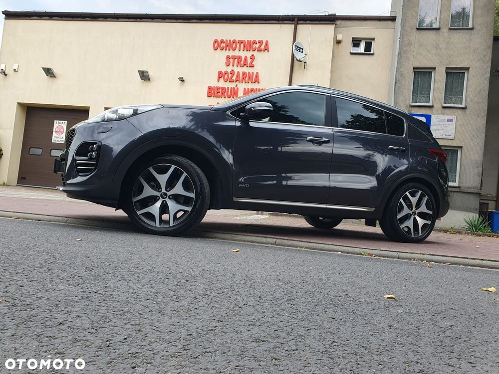 Kia Sportage 1.6 T-GDI AWD GT LINE - 4