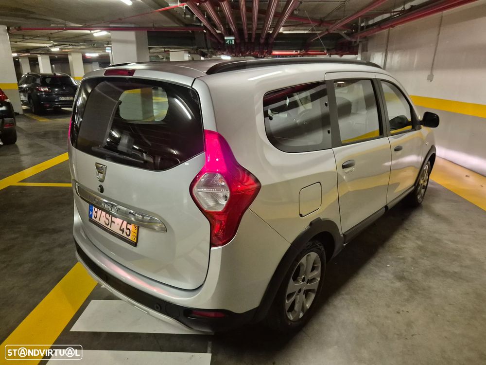 Dacia Lodgy 1.5 dCi Stepway 7L - 11