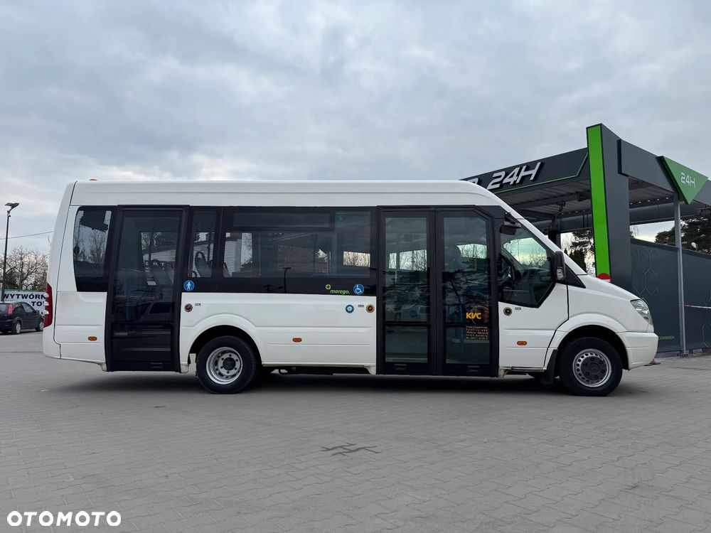 Mercedes-Benz Sprinter - 9