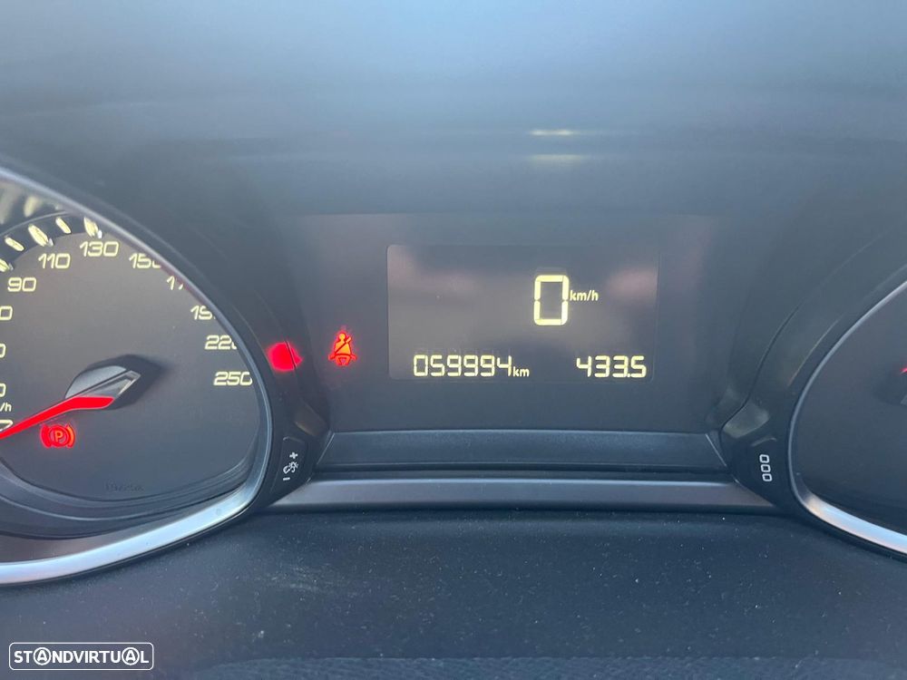 Peugeot 308 SW 1.5 BlueHDi Style - 14
