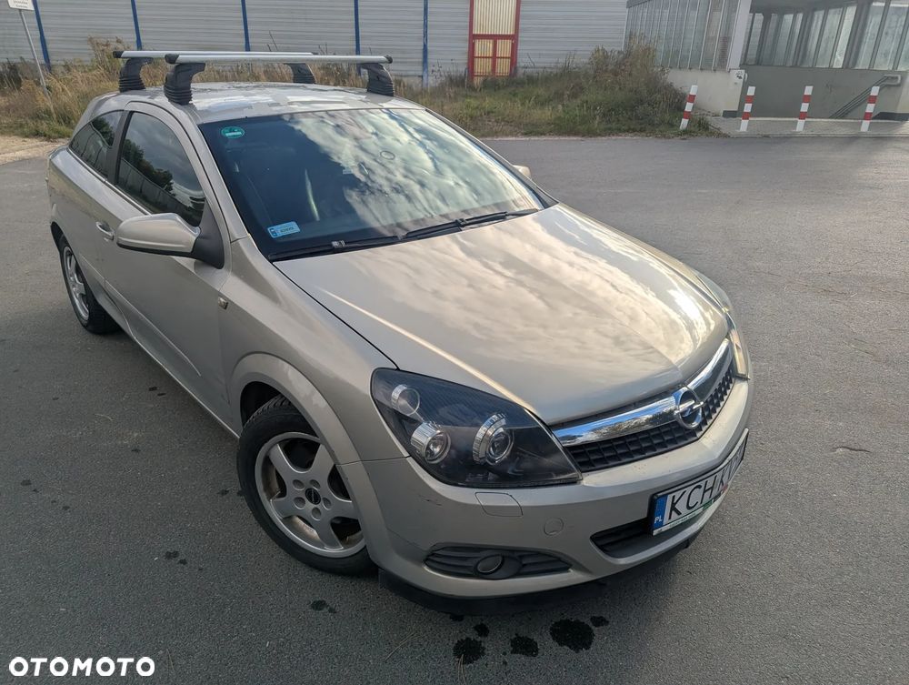 Opel Astra 1.9 CDTI Cosmo - 4