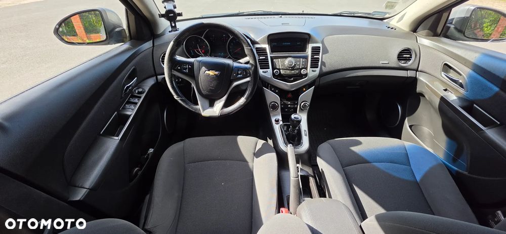 Chevrolet Cruze 2.0 VDCi LS+ - 9