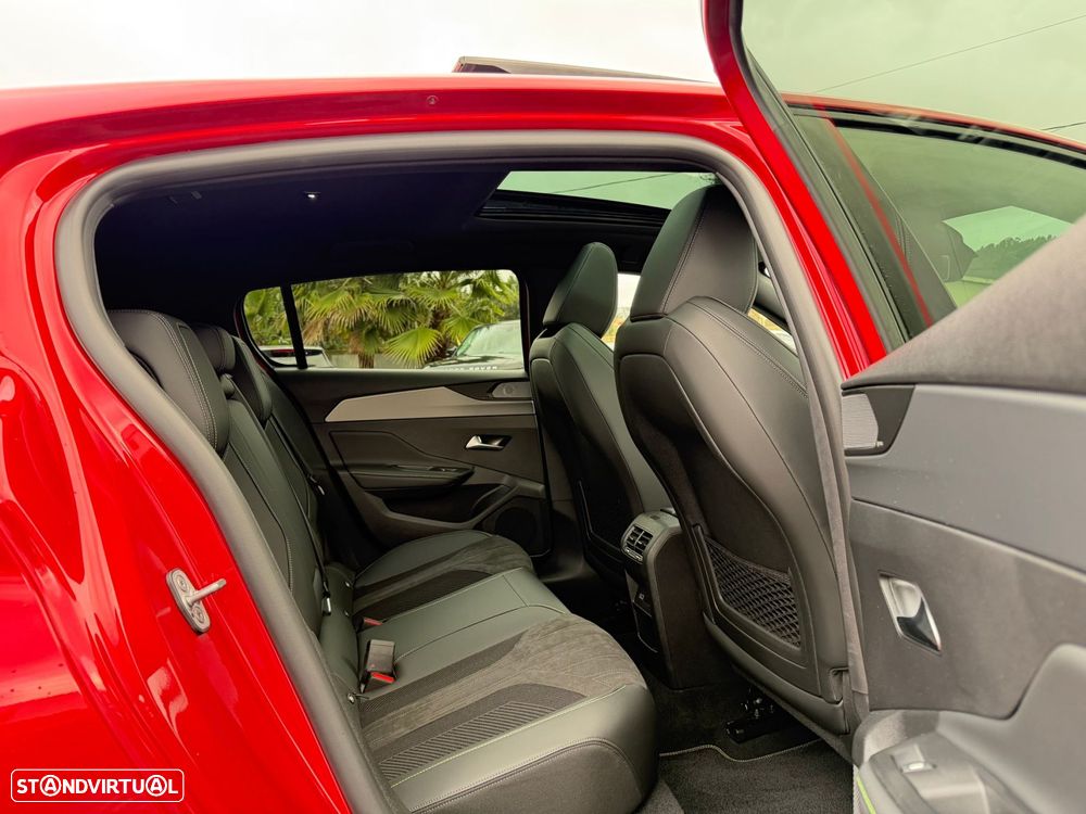 Peugeot 308 1.2 PureTech GT EAT8 - 48