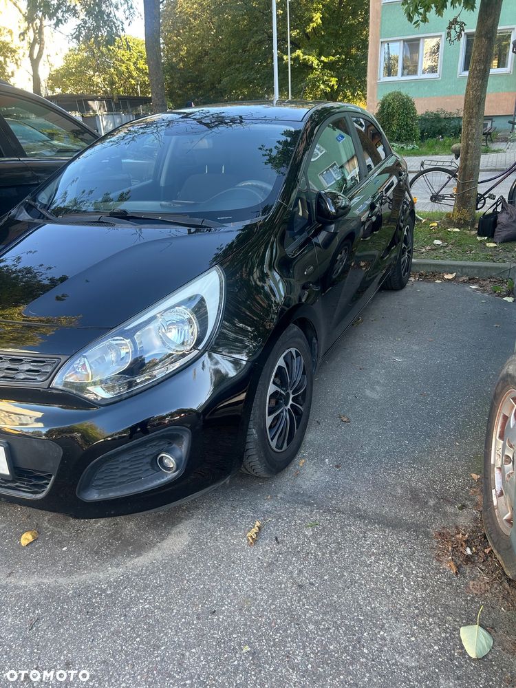 Kia Rio - 2