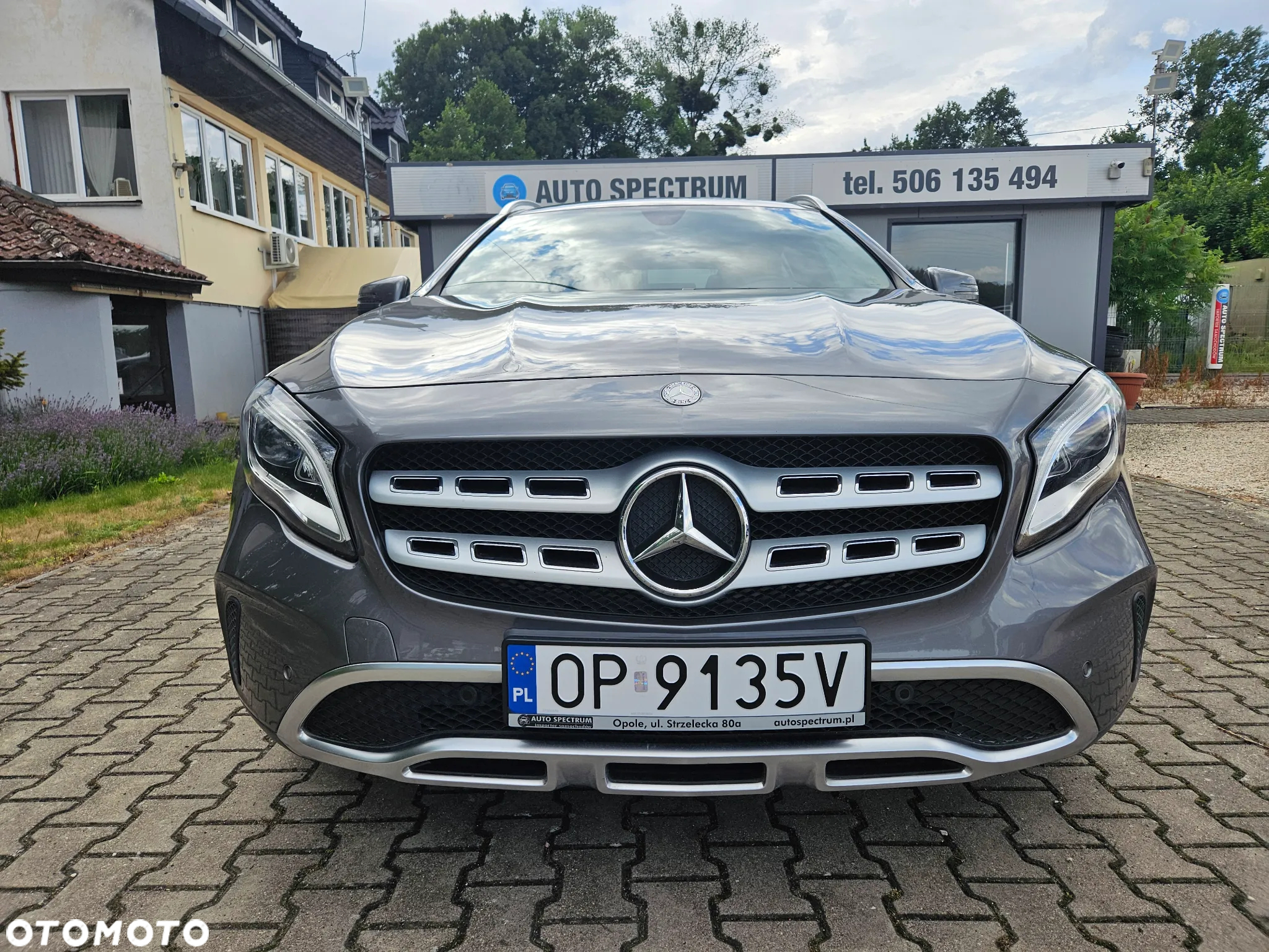 Mercedes-Benz GLA 180 UrbanStyle Edition - 3