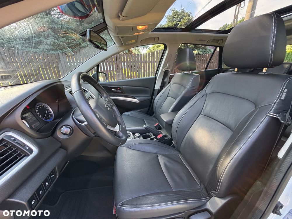 Suzuki SX4 S-Cross 1.6 VVT CVT 4x4 limited - 16