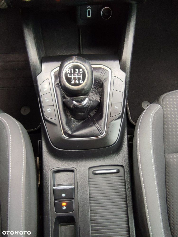 Ford Focus - 24